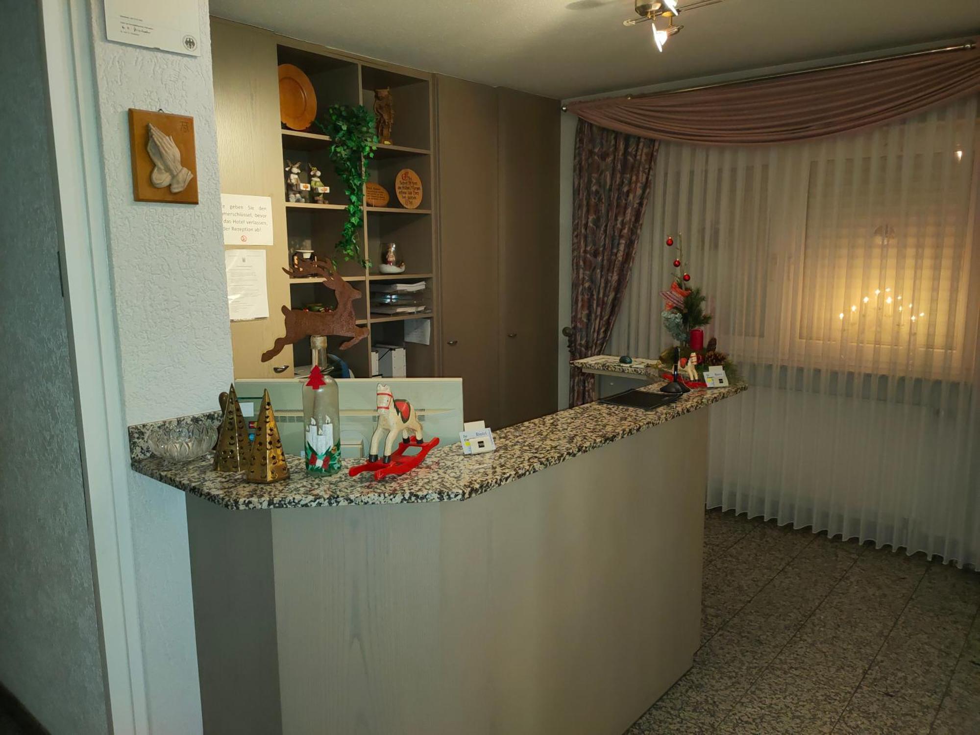 Hotel Zur Eisenbahn Rodgau Luaran gambar